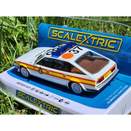 Scalextric C4342 Rover SD1 Police Edition avec gyrophare
